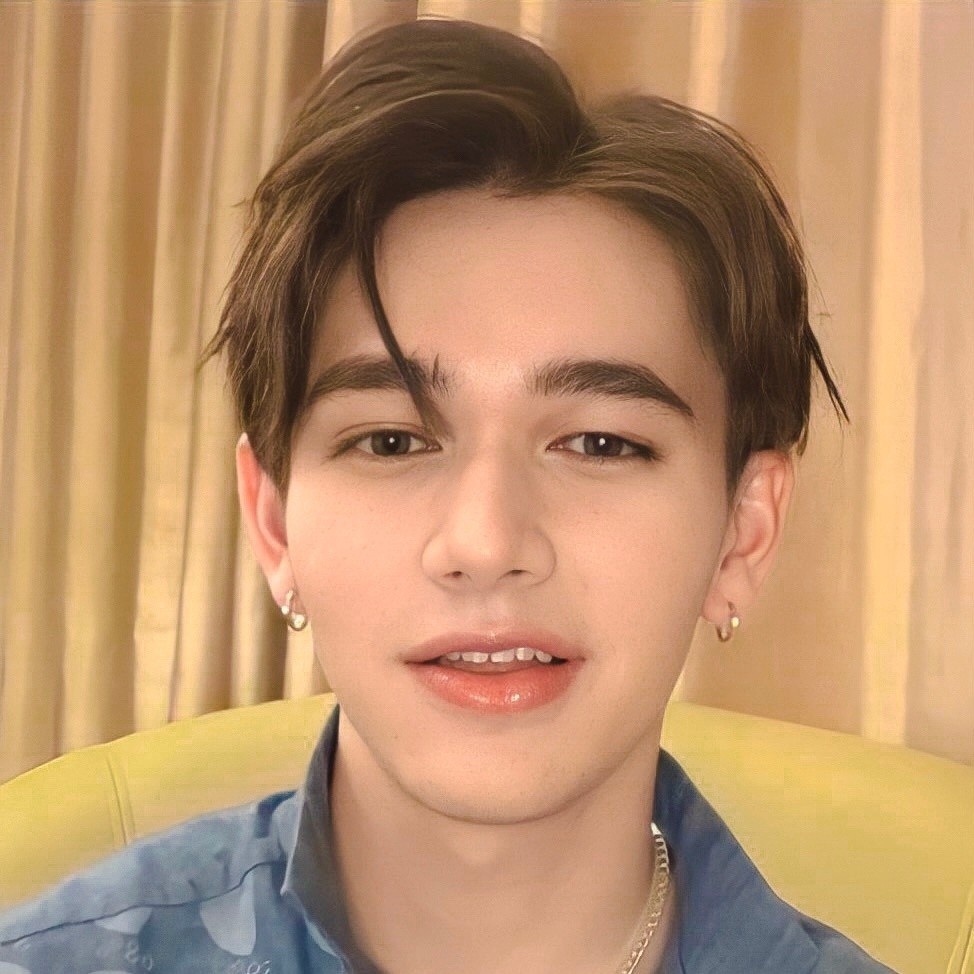 爱淘淘的茉莉呀