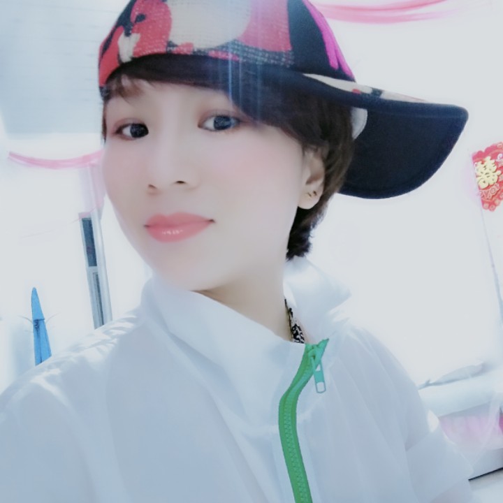 珊瑚红的顶天牡丹