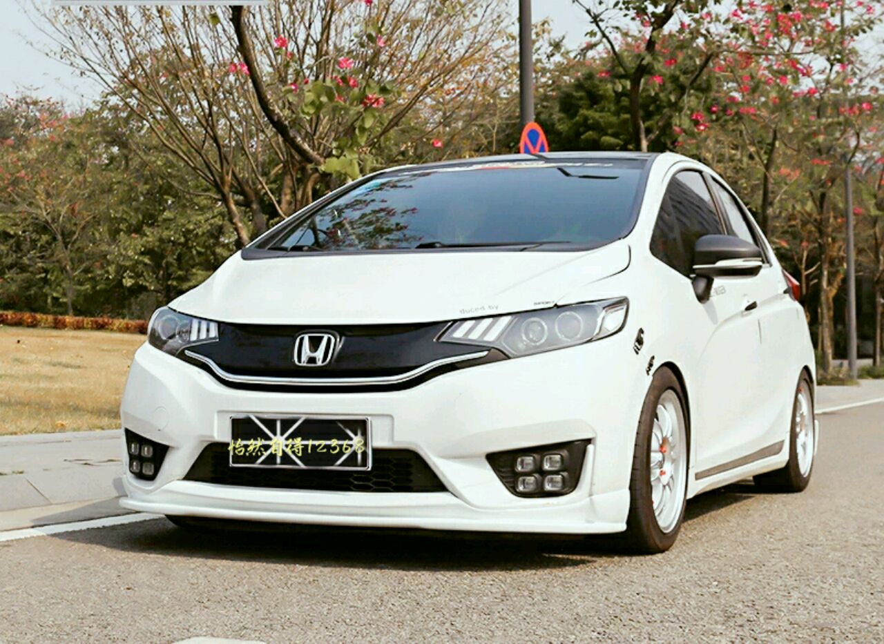 超越时尚汽车坊工厂店