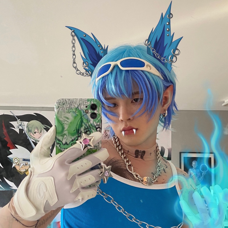 低空飞行的鸽子