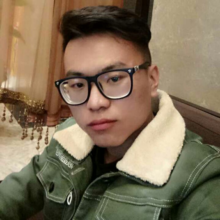 有逼格的小伙儿