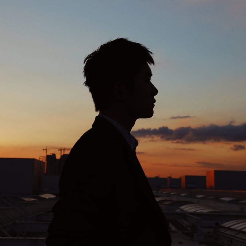 全世界谁倾听你尚好的青春