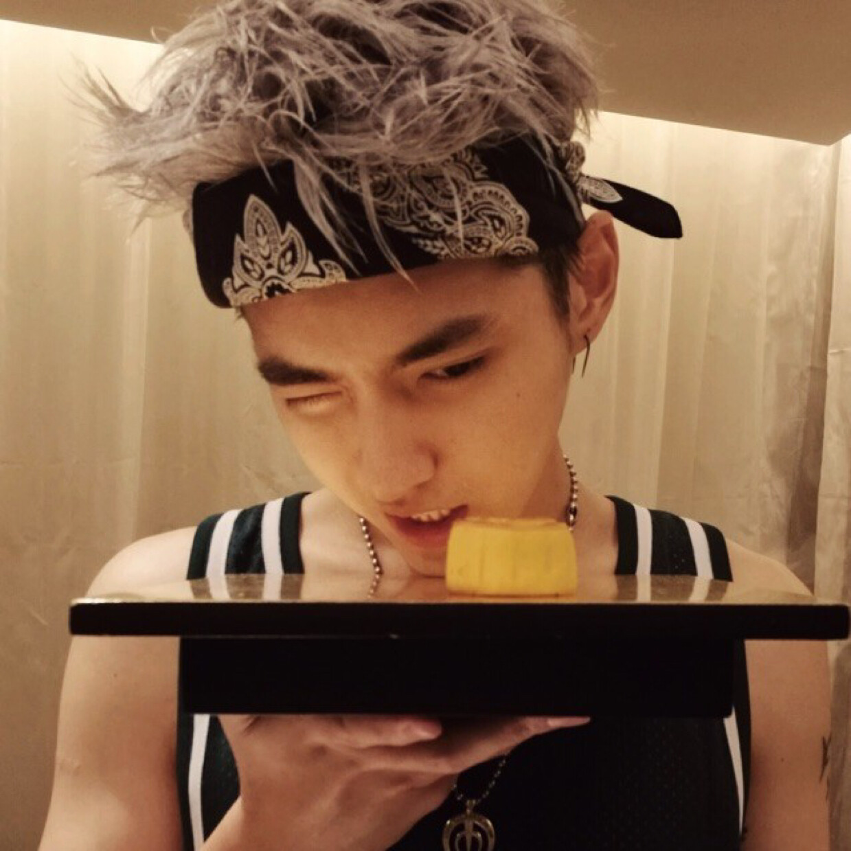 让我一直高冷一直帅