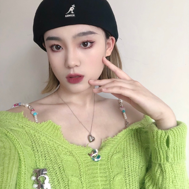 抓住一只可爱小羊