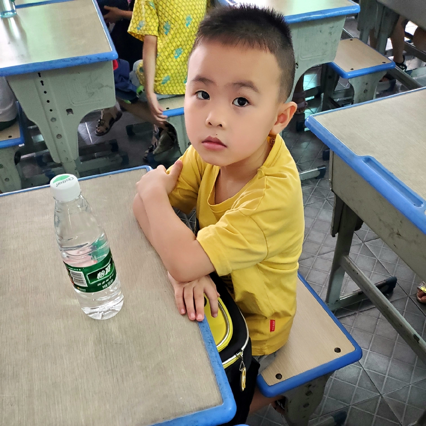 正在输入中7585083