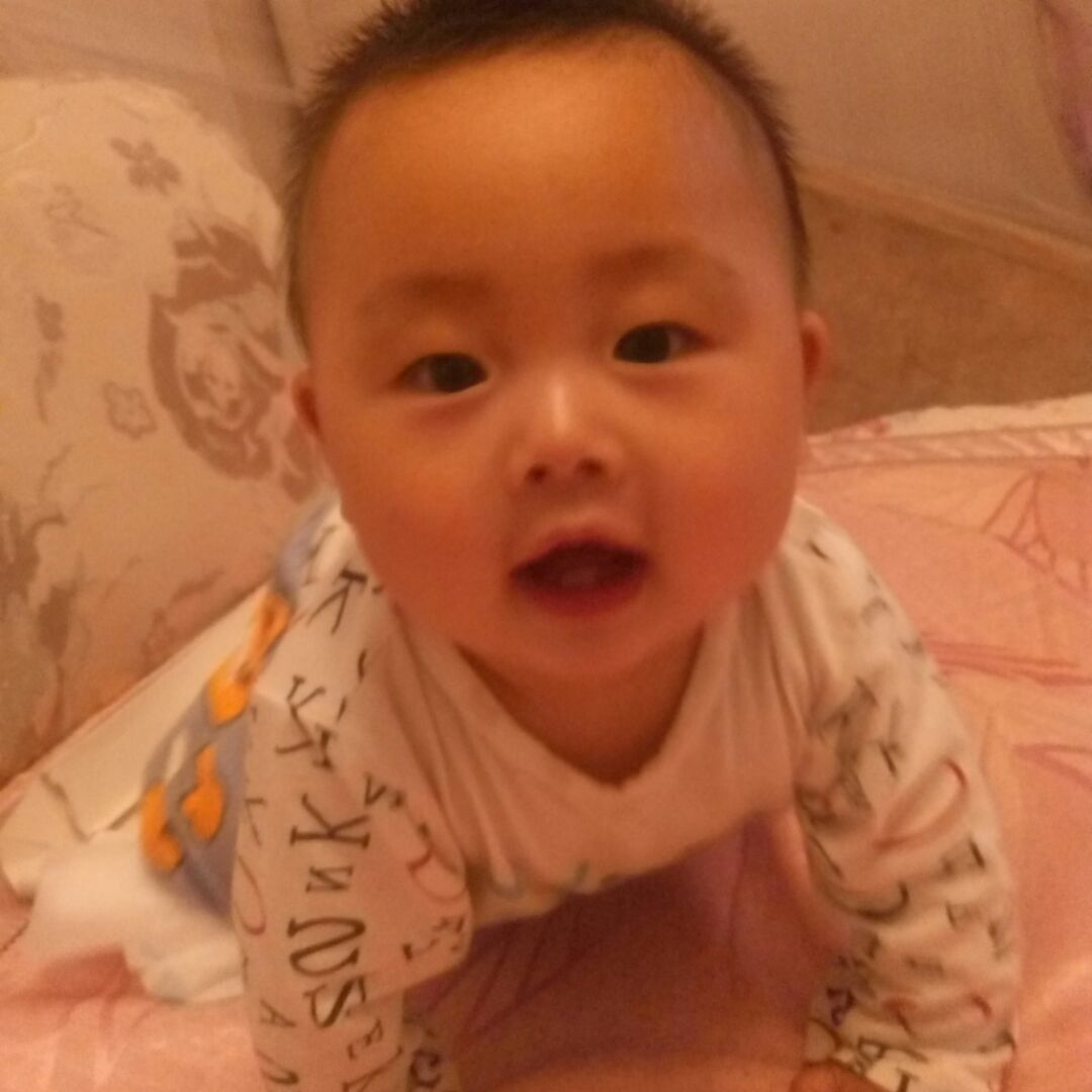 家有一大一小俩吃货