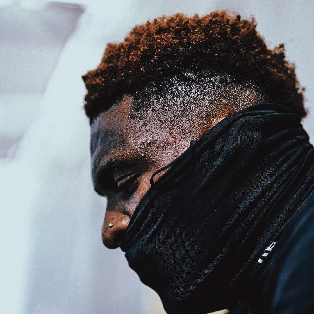 爱吃豆沙麻圆的阿花