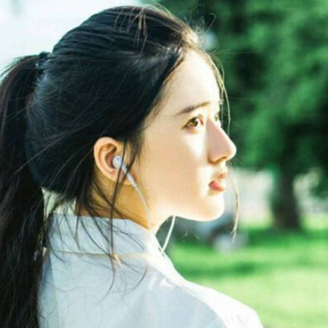 自信的拉克丝23