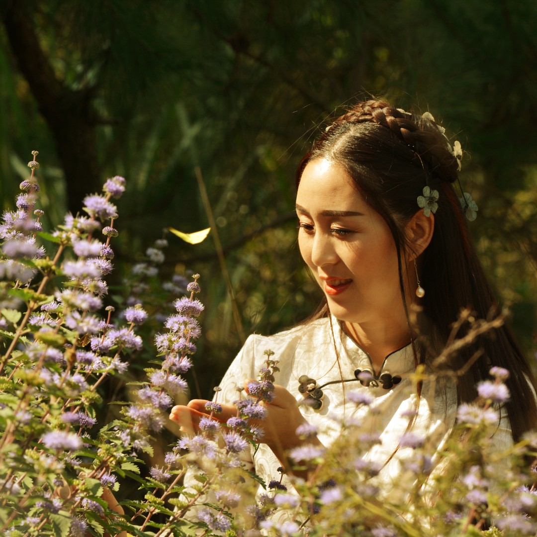 爱吃一品蟹汤的布朗玉丽