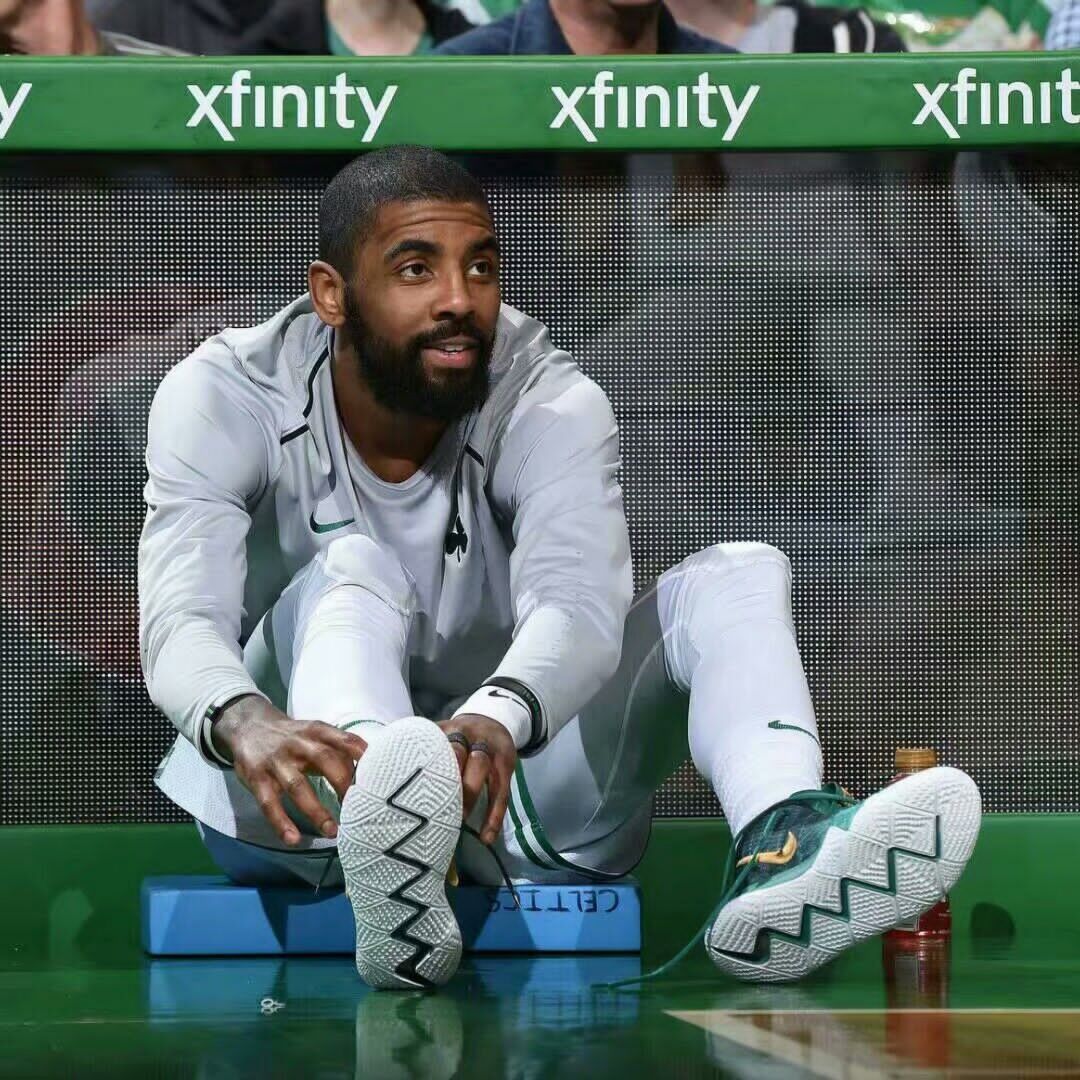 Alley里的克莱因-