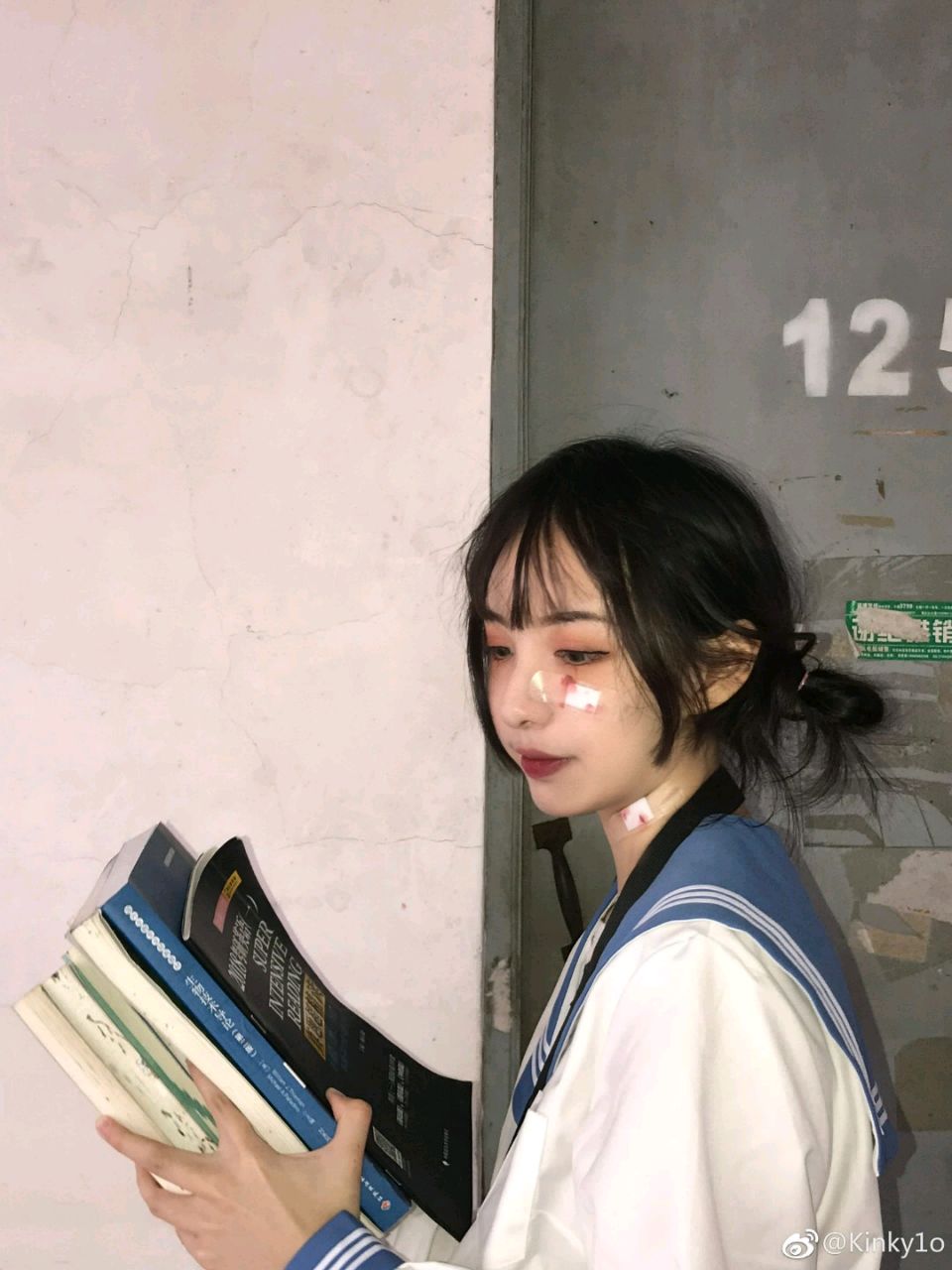 吧唧一口吃掉梦梦