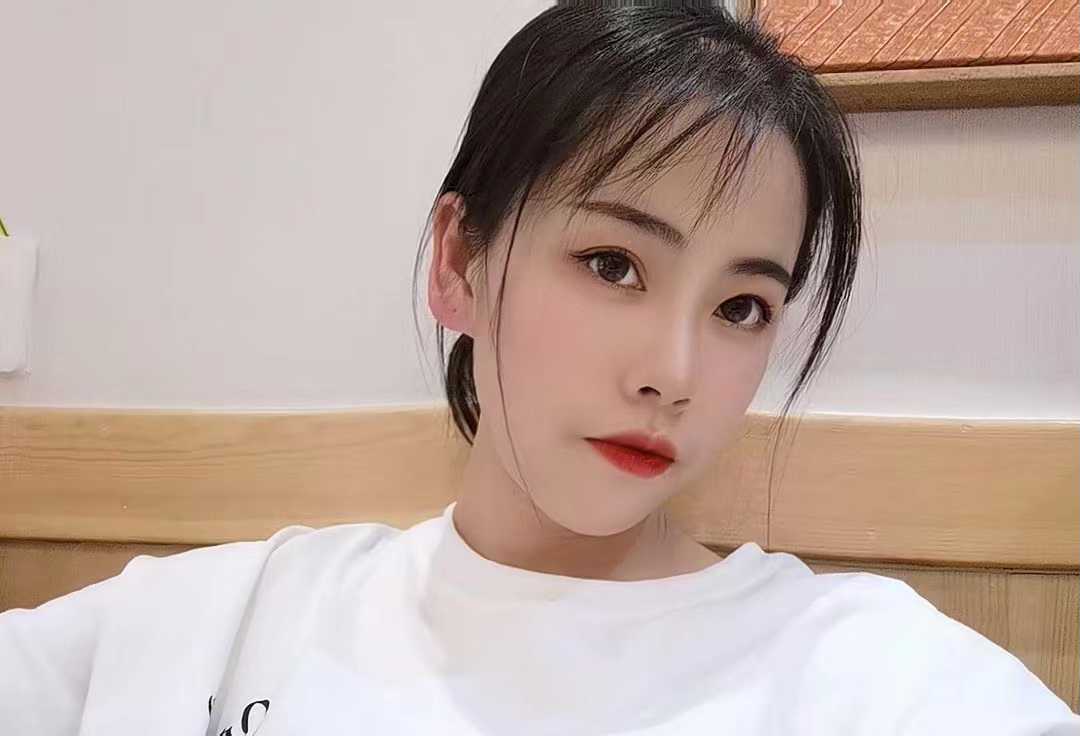 爱吃蛋炒饭得吖