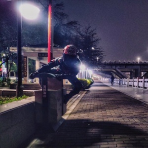 哒哒哒哒哒嗒～