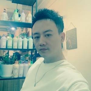 爱吃西瓜酸奶的小脚印ch