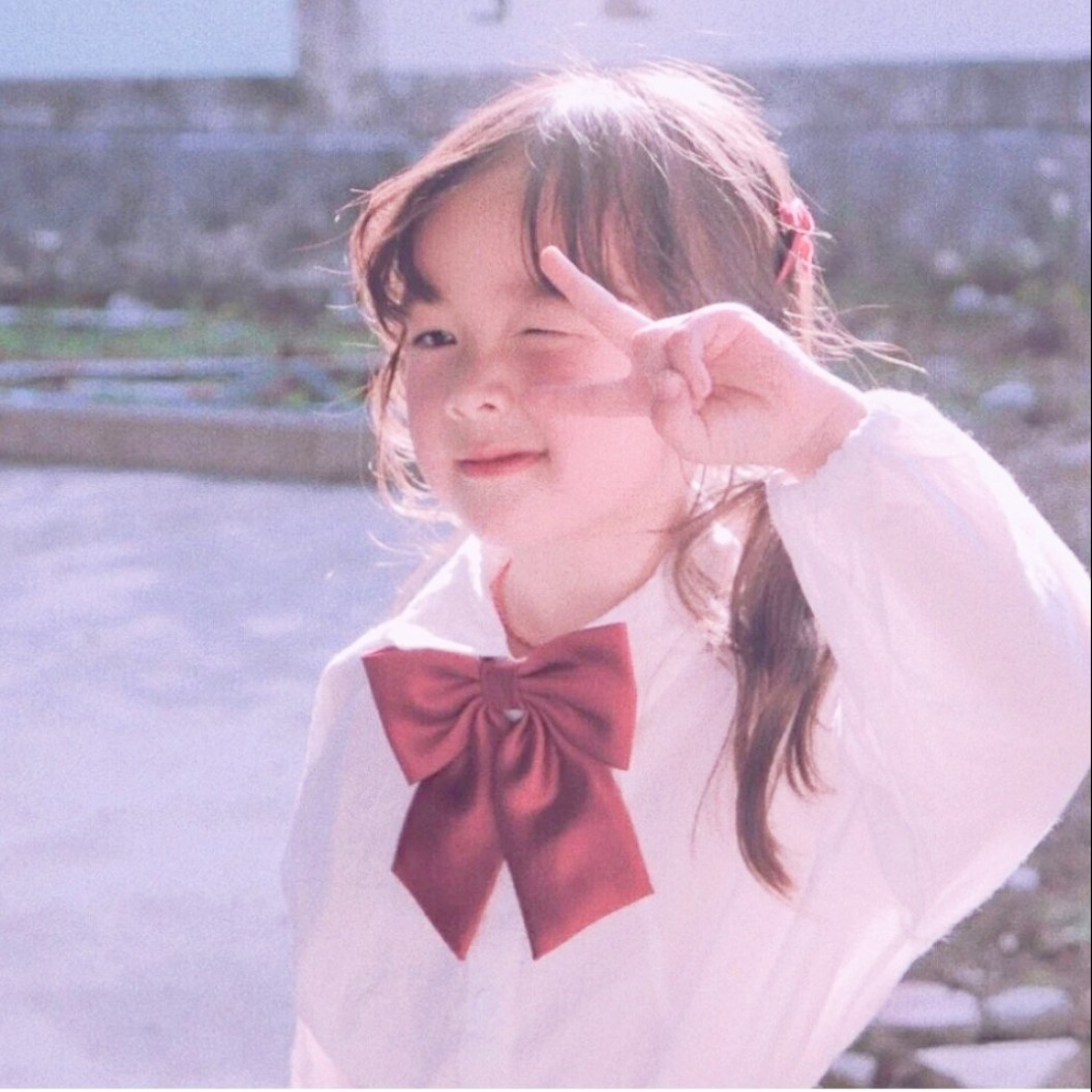 开场全靠一张脸