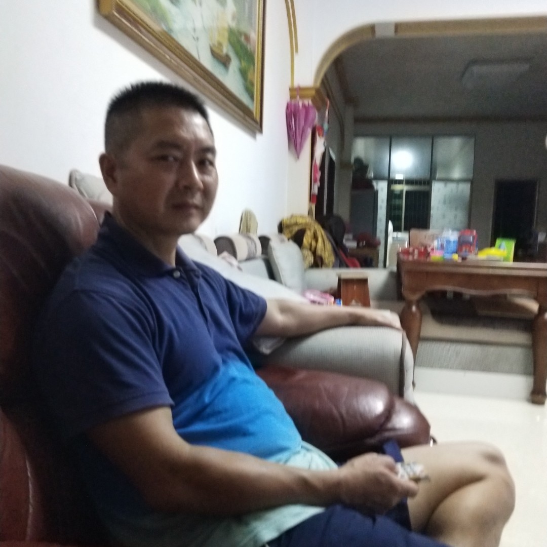 爱吃粗粮早餐的奶糖