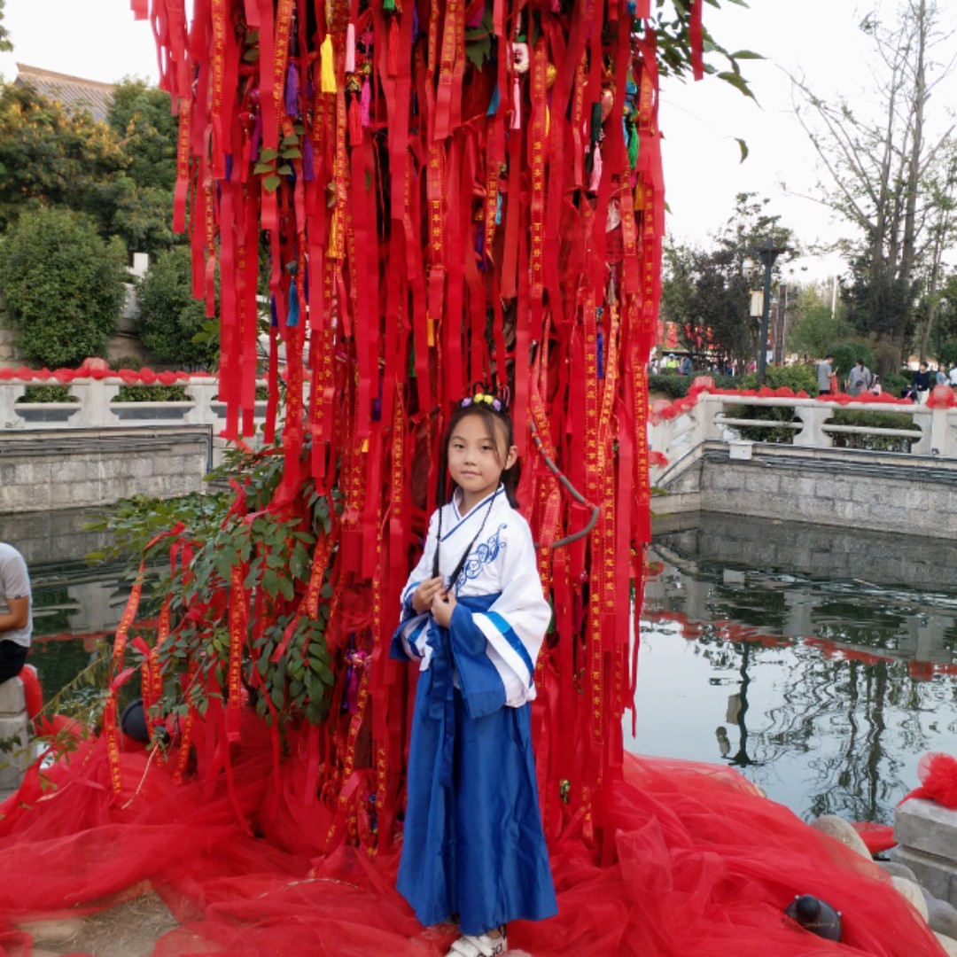 橙黄的乐园靖雅