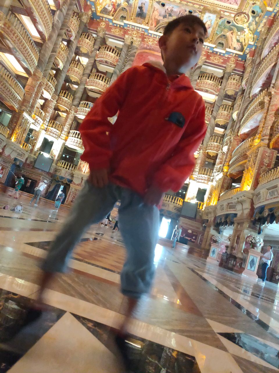 你六毛我六毛.咱俩一块二