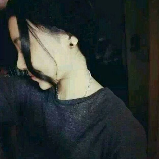 爱吃五味子的泡泡球晨颖