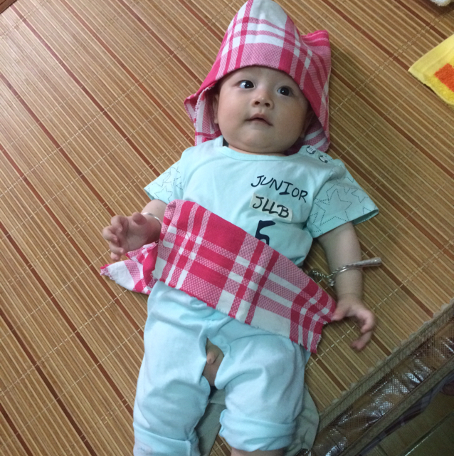 大灰狼和小灰狼哦