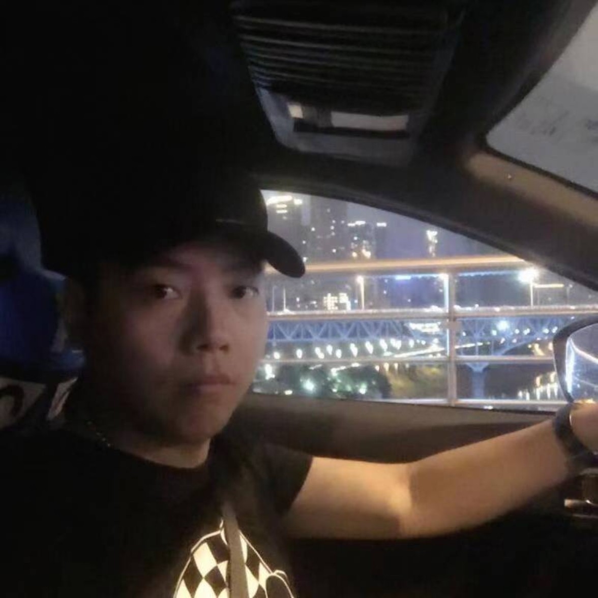 多么哇塞的叔叔