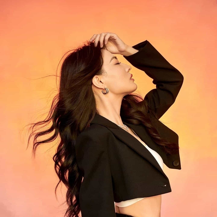 嫩黄色的一叶兰