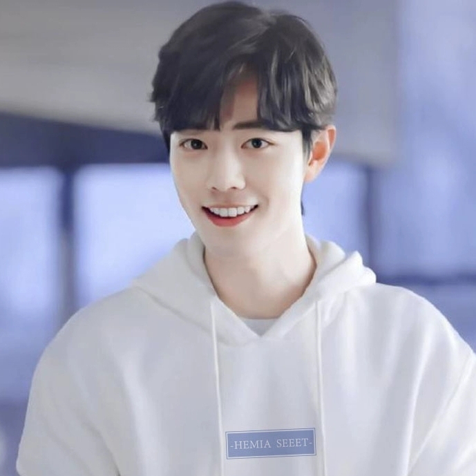 肖战谈个恋爱啊