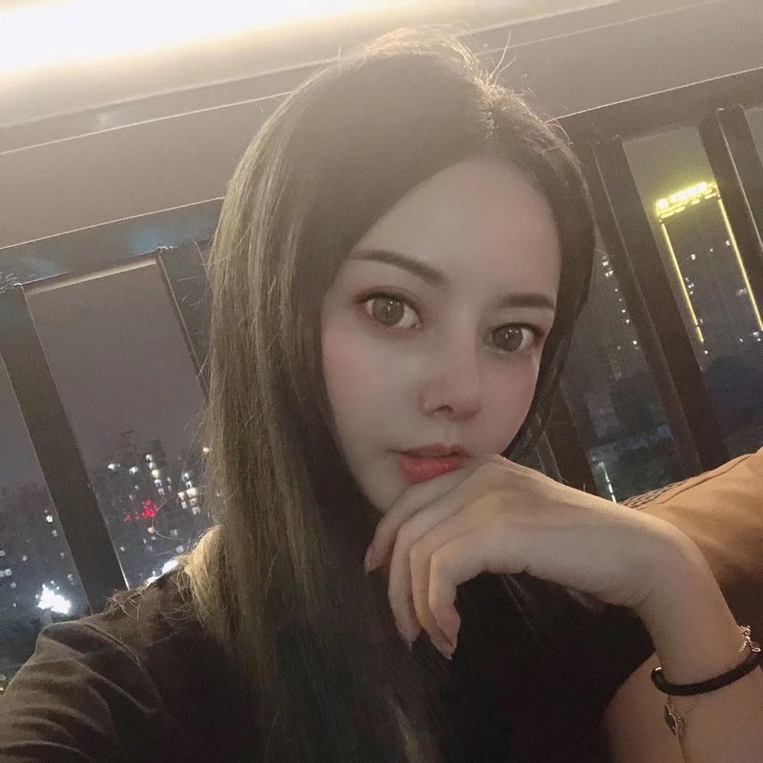 天空下的小黄花