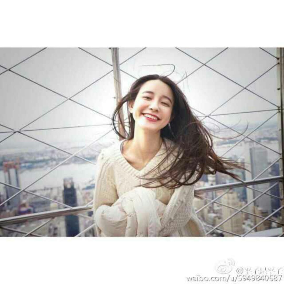 不要撒发出迷人的微笑