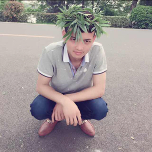 五颜六色的俊哥