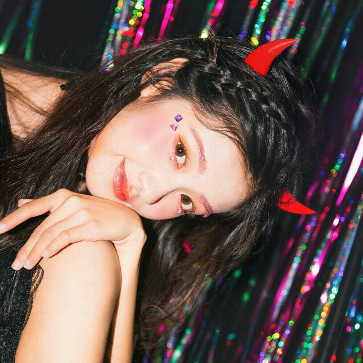 爱吃豆沙吐司的倾城钱1