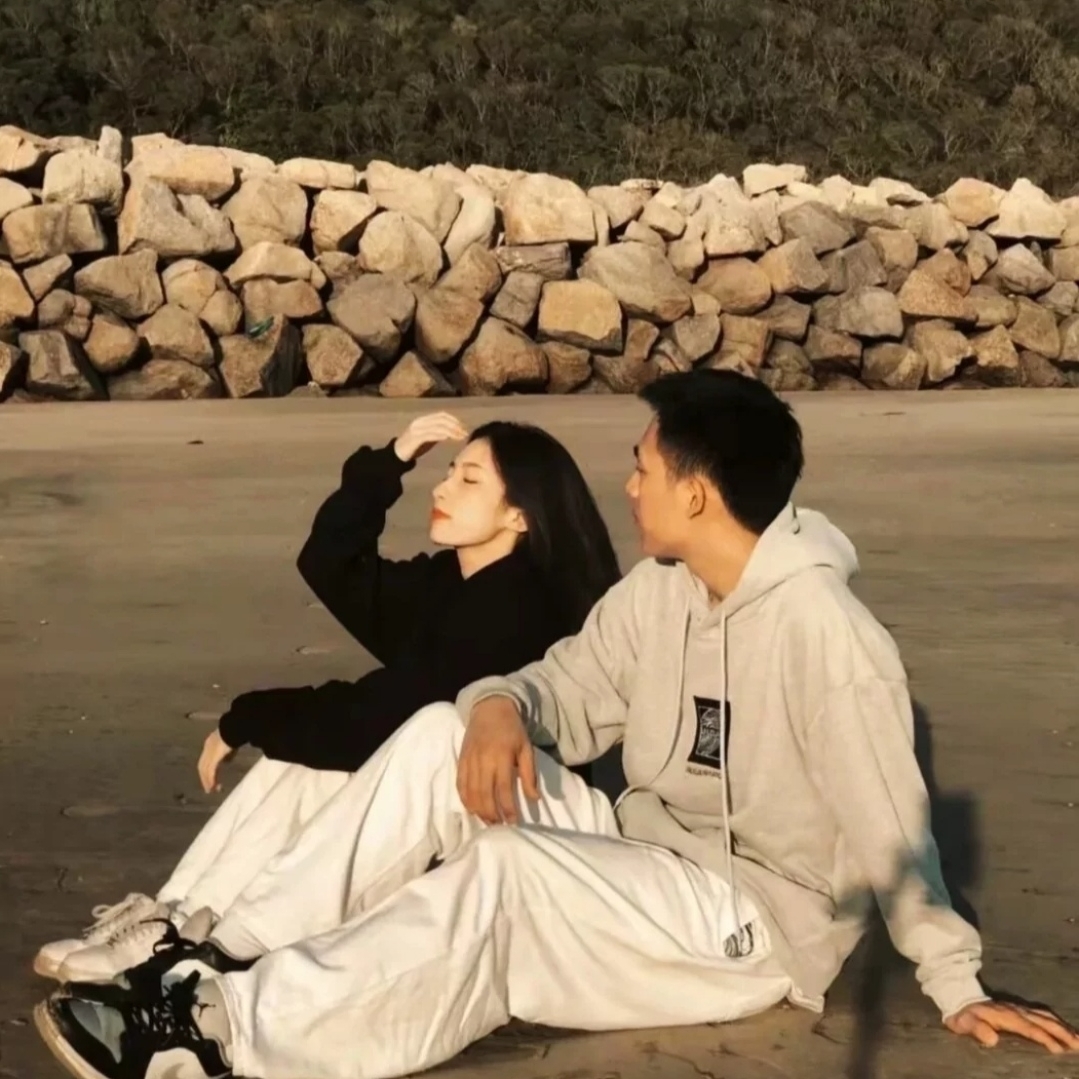 把一切丢给月亮