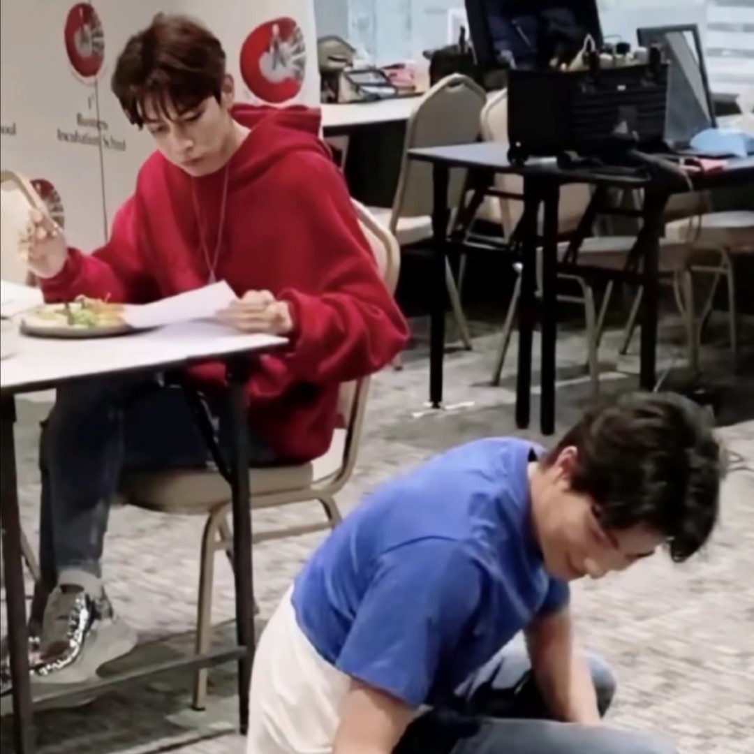 一根不顺的羊毛