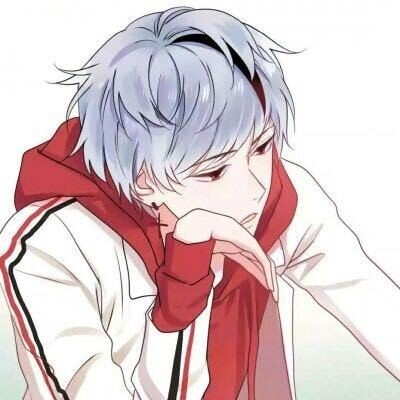 爱换衣服的张满月