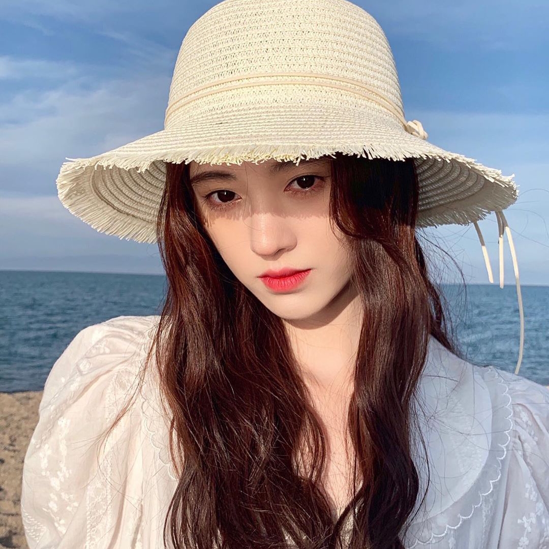 蓝天配白云超轻松