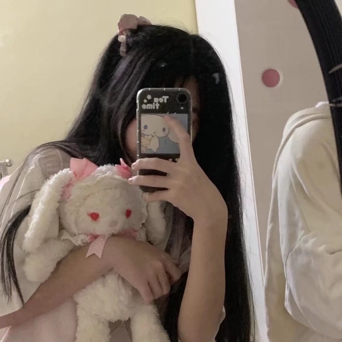 小余想吃鱼Evelyn