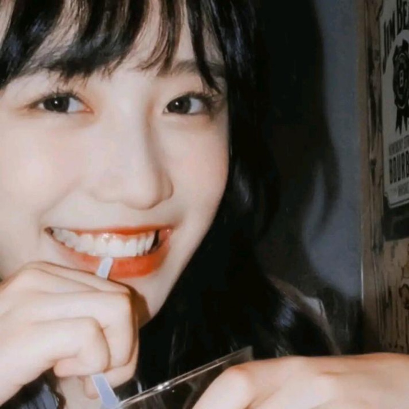 爱吃零食的小迷糊