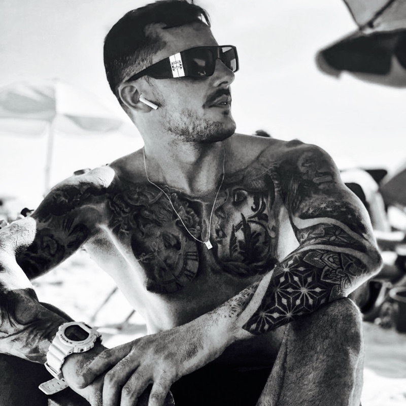 浅黄的伞花黄耆