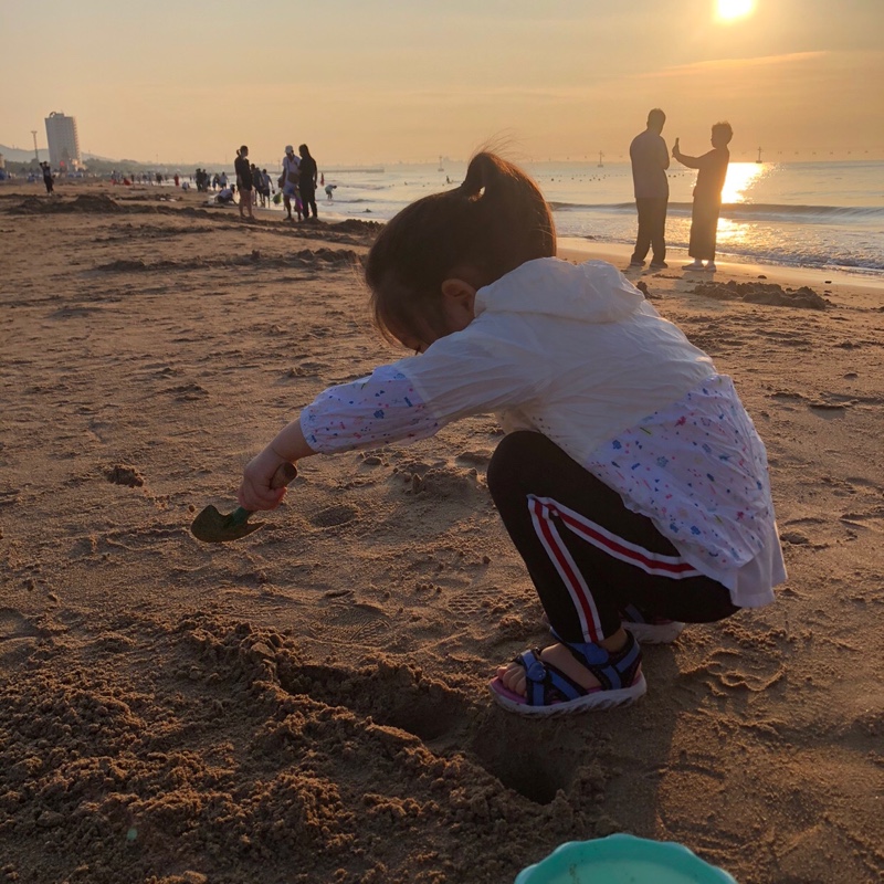 爱吃三光面团的罗罗