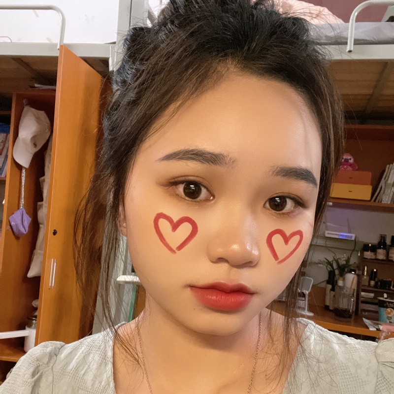 爱花钱的小废物