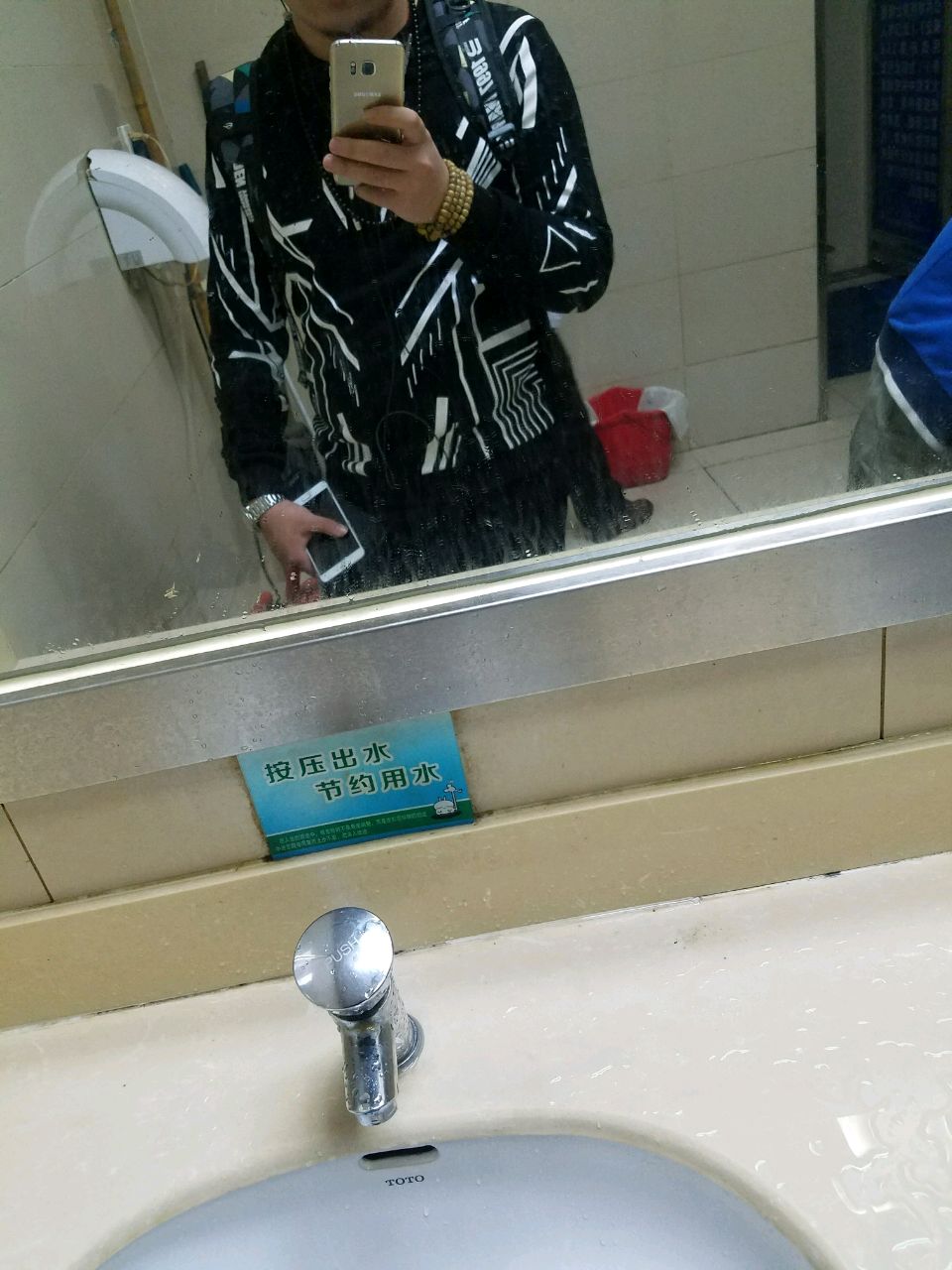 喵喵飘飘洒洒7998