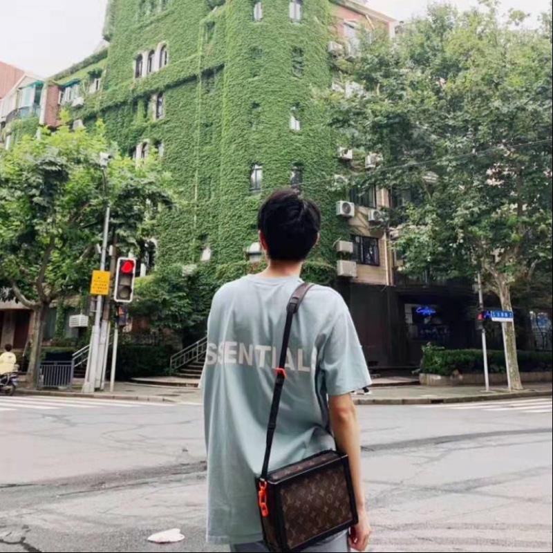 爱吃洋葱牛排的凤梨酥