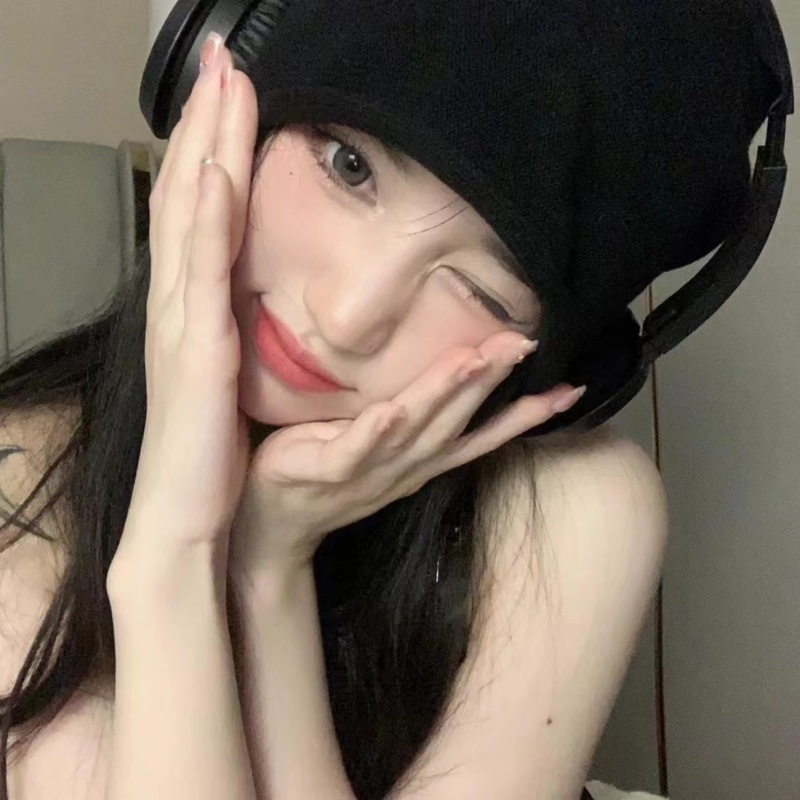 爱睡懒觉的小周