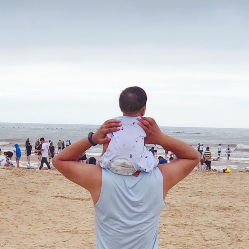 爱吃大辣条的饮料叔叔