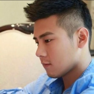 爱吃瓠子包子的大圆脸