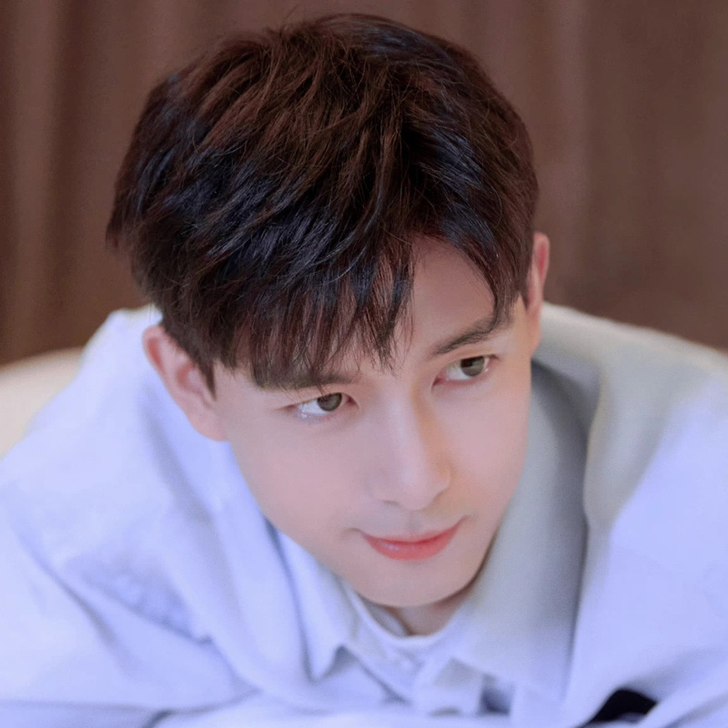 李现家的天现Lx