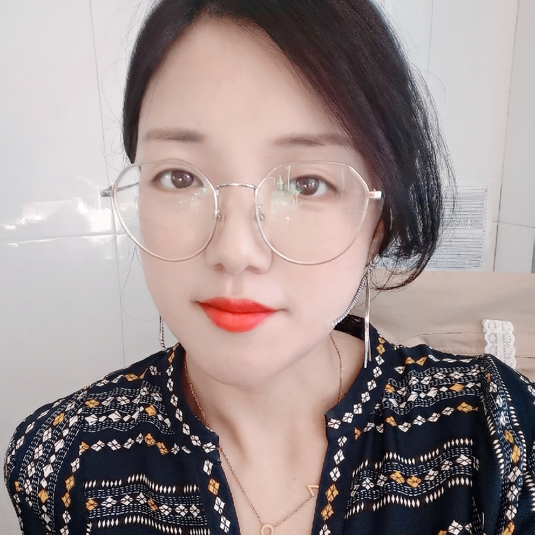 美美哒可爱小颖