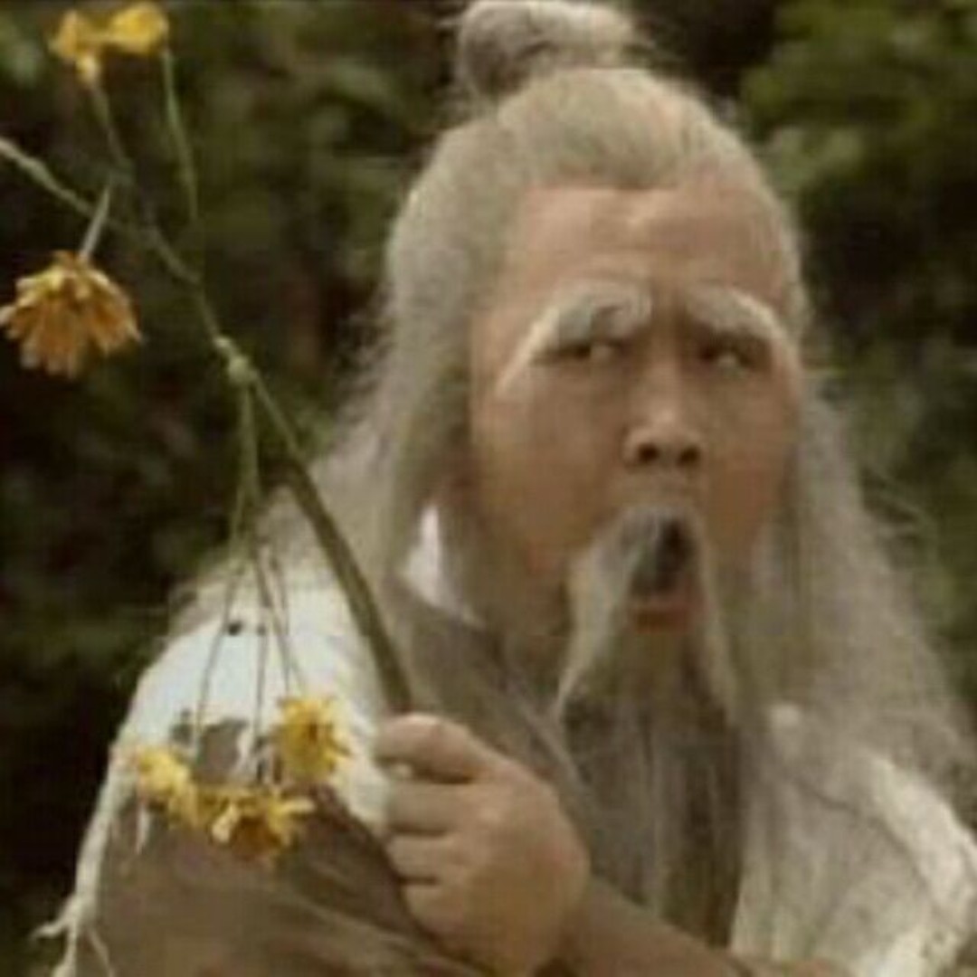 爱吃鱼籽拌面的小脚印35