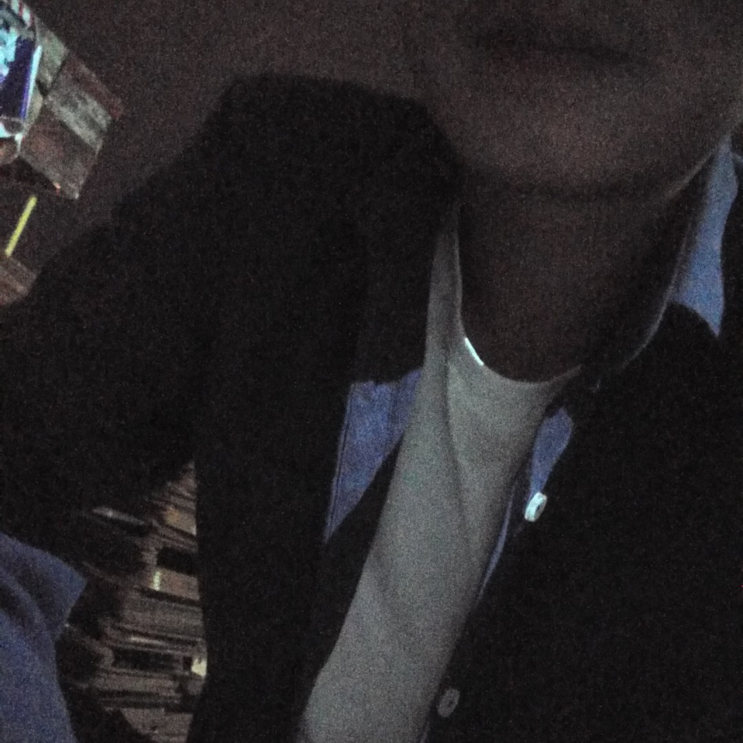 差点被怪兽打死的迪迦