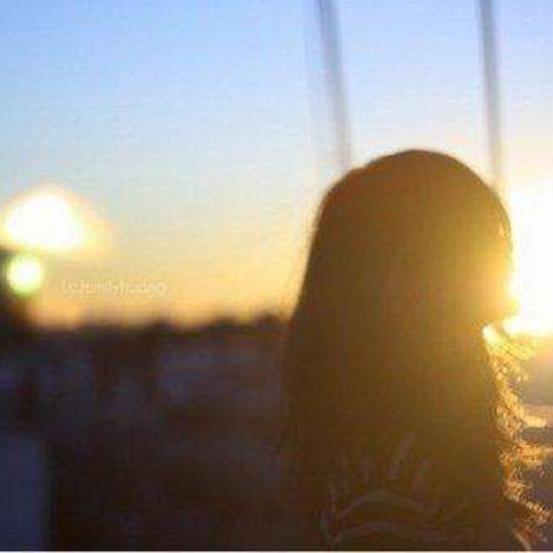 月亮姑娘做衣裳